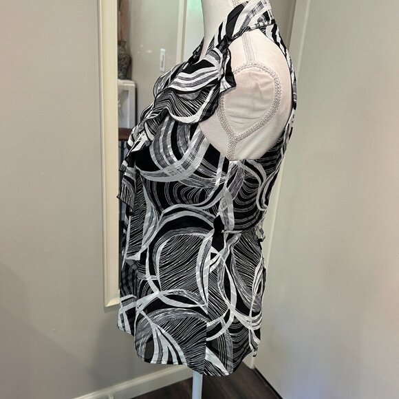 NWT Cache Black & White Geometric Sleeveless Ruffle Blouse, Size Small - Picture 8 of 15